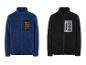 Deux vestes en polaire à fermeture éclair, une bleue et une noire, avec le logo 'Switch Off'.