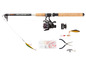 Une canne à pêche Rocktrail Multi-X Spin Pike avec moulinet, leurres et pince.