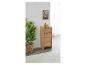 Meuble de rangement en bois clair, style scandinave.