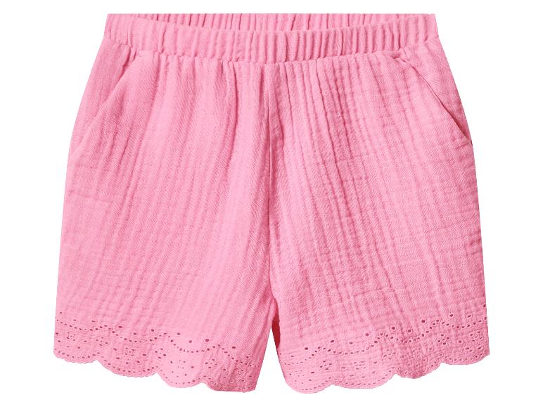 Shorts roses avec taille froncée et bordure en dentelle ajourée