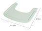 Un rehausseur de chaise vert pour enfant avec des dimensions.