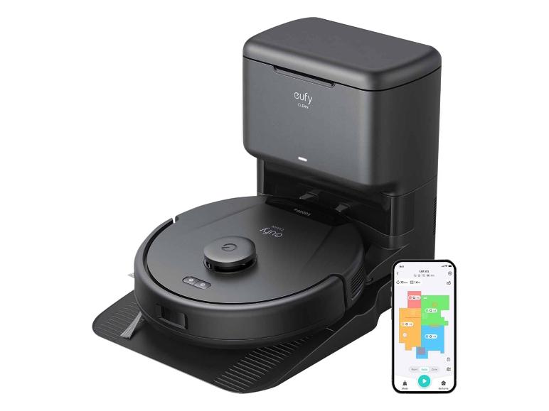 Aspirateur robot Eufy Clean avec station de vidage automatique et application mobile affichant une carte de nettoyage.