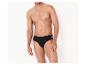 Homme en slip noir avec une bande rouge et blanche sur le côté.