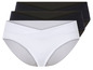 Une culotte blanche et deux noires