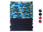 Un tour de cou en polaire bleu et noir avec un motif camouflage.