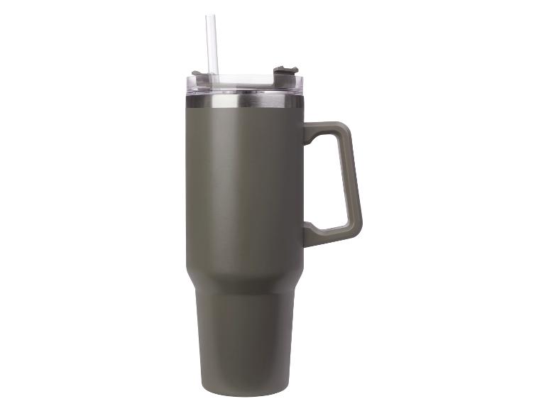 Une tasse isotherme grise avec une poignée et une paille.
