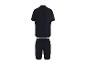 Ensemble de pyjama deux pièces noir avec chemise à manches courtes et short