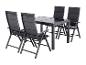 Ensemble de mobilier d'extérieur avec table noire et quatre chaises pliantes.