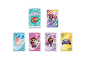 Cartes de jeu junior sur le thème de la maison de poupée, avec des personnages et des symboles.