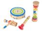Tambourin, hochet et flûte à bec en bois colorés pour enfants.