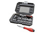 Un jeu d'outils Parkside avec cliquet, douilles, tournevis et embouts.