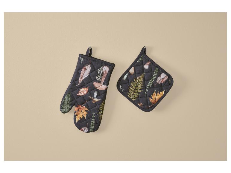 Manique et gant de cuisine à motif feuilles d'automne et champignons.