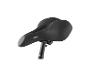 Une selle de vélo noire de la marque Crivit.