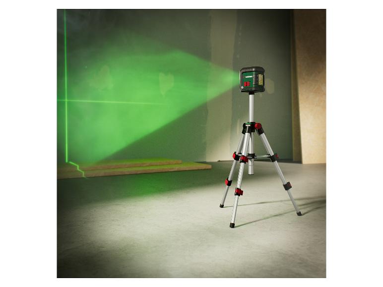Un niveau laser vert Parkside sur un trépied.