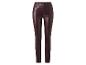 Jean skinny en simili cuir, couleur bordeaux foncé.