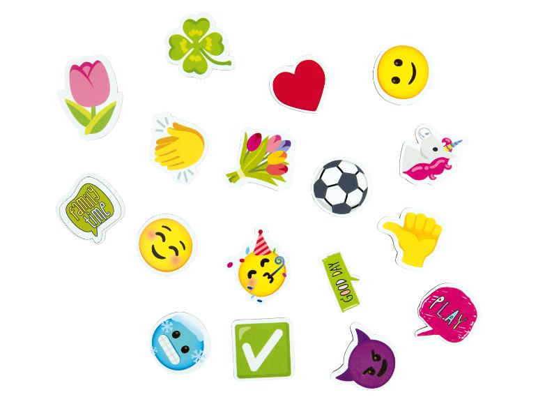 Autocollants avec émoticônes, fleurs, cœurs, une licorne et des messages comme « family time » et « good day ».