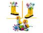 Ensemble LEGO avec des bottes jaunes et des perroquets.