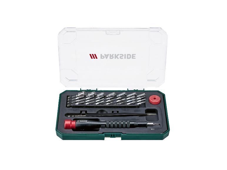 Ensemble de tournevis Parkside avec divers embouts, une pince à épiler et une poignée dans un étui ouvert.