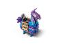 Lama Fortnite en briques LEGO, avec un compartiment secret rempli d'objets.