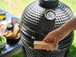 Barbecue Grillmeister avec couvercle et thermomètre.
