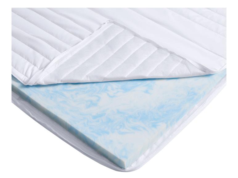 Protège-matelas avec surmatelas en mousse à mémoire de forme ouverte