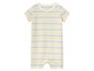 Une grenouillère rayée pour bébé en jaune et bleu.