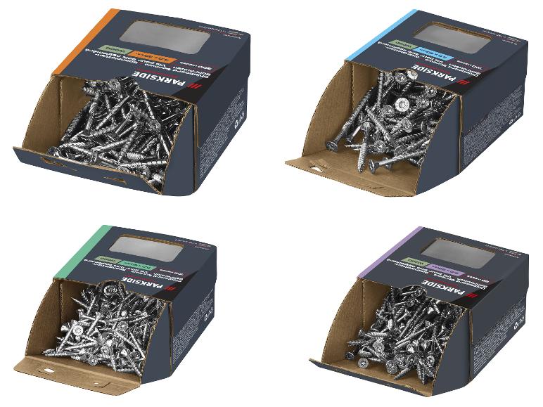 Ensemble de quatre boîtes de vis à aggloméré, de différentes tailles et étiquettes colorées.