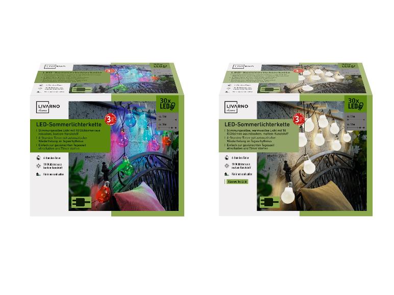 Deux paquets de guirlandes lumineuses d'été LED LIVARNO home, l'une avec des ampoules colorées, l'autre avec des ampoules blanc chaud.