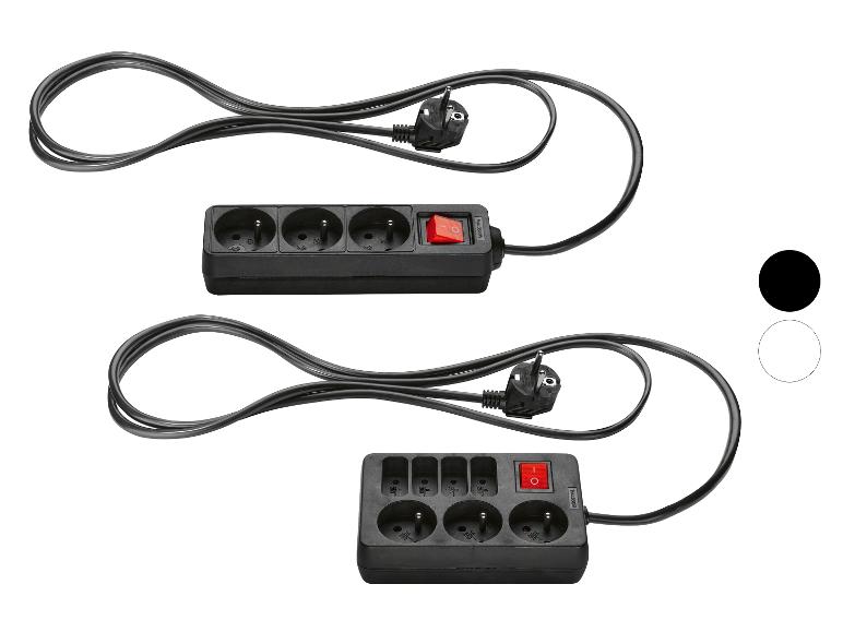 Deux multiprises noires à 3 et 6 prises avec interrupteur.