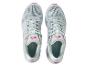 Chaussures de sport Crivit, légères et aérées.
