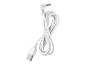 Câble USB blanc avec connecteur d'alimentation.