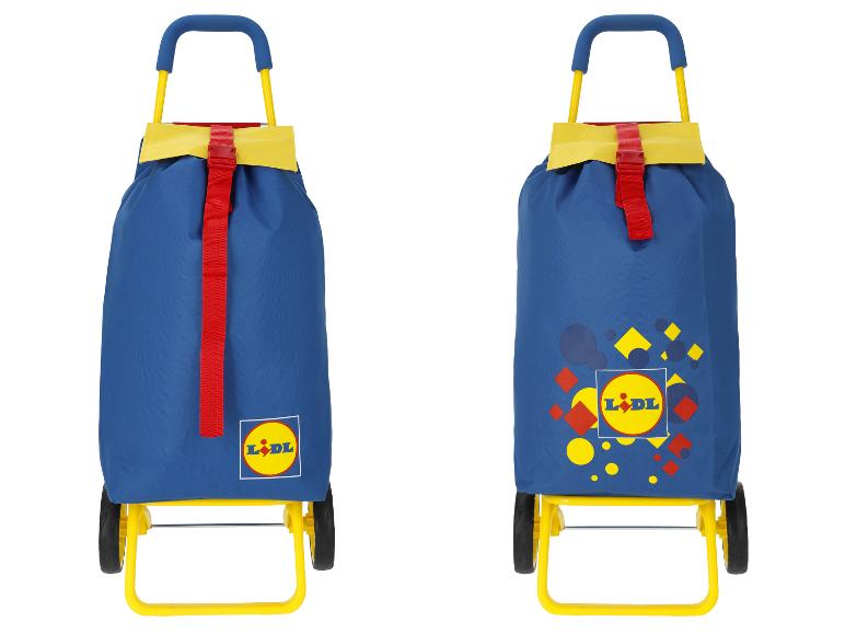 Deux chariots de courses bleus avec cadres et poignées jaunes, l'un avec logo, l'autre avec motif géométrique.