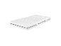 Un matelas blanc avec capitonnage rayé.