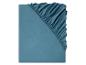 Drap-housse bleu sarcelle.