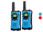 Deux talkies-walkies bleus et noirs avec écrans et boutons, l'un avec un point rouge et l'autre avec un point bleu.