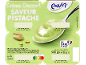 Crème dessert saveur pistache avec cuillère et pistaches, origine France, Nutri-Score A.