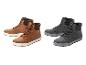 Deux paires de bottes d'hiver en cuir marron et gris
