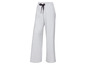 Pantalon de survêtement gris avec cordon noir.