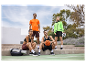 Vêtements de sport Crivit aux couleurs vives, parfaits pour les entraînements en extérieur.