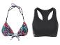 Bikini triangle à fleurs tropicales et top de sport noir.