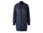 Longue doudoune matelassée bleu foncé.