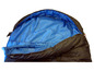 Un sac de couchage bleu pour le camping.