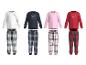 Quatre ensembles de pyjamas à manches longues et pantalons à carreaux pour enfants, avec des imprimés sur le thème du petit-déjeuner.