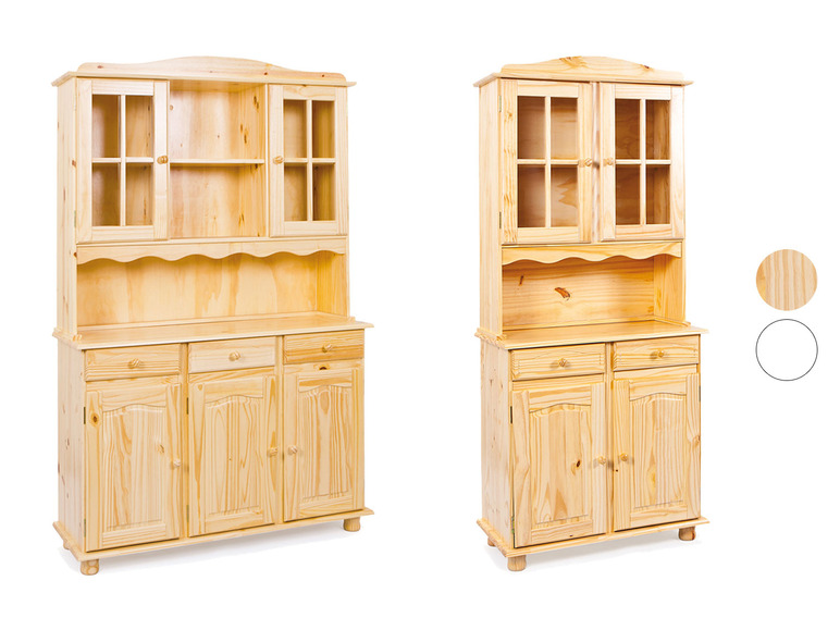 Un buffet en bois avec des portes en verre et des tiroirs.