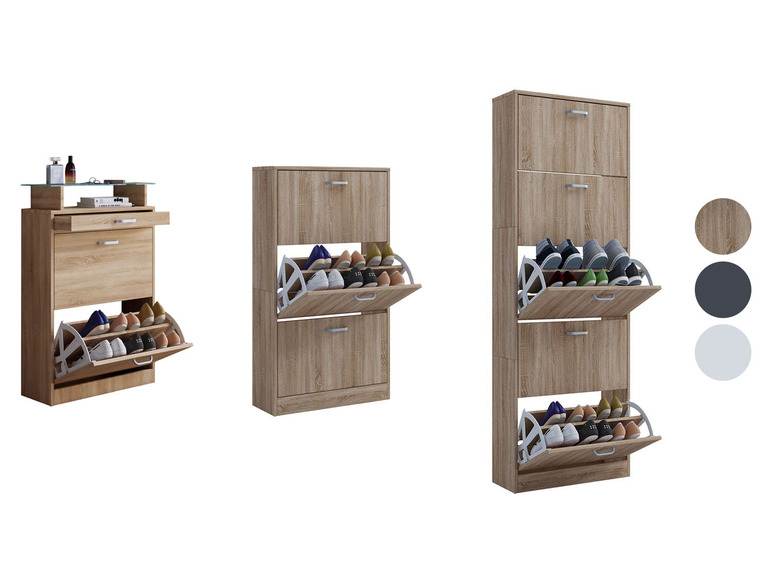 Trois armoires à chaussures en bois avec tiroirs.