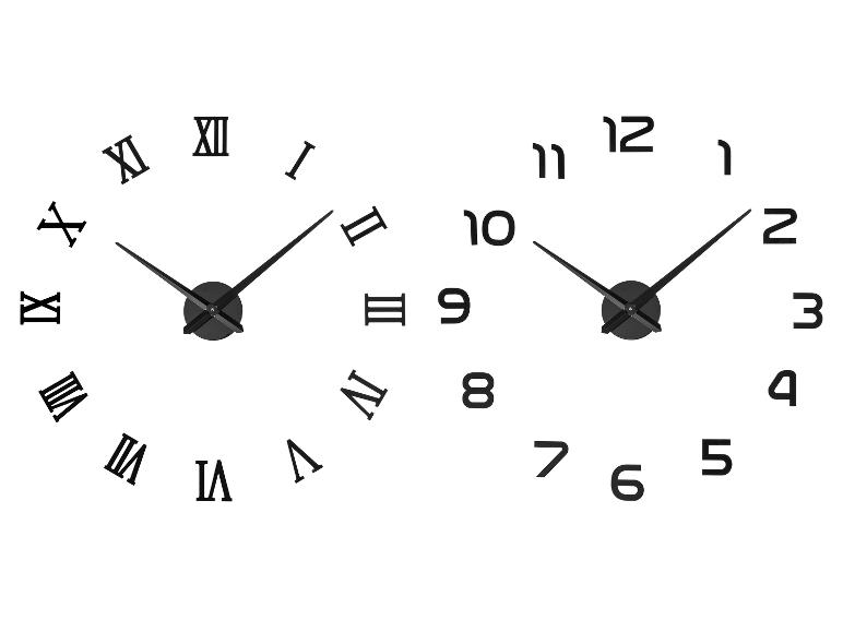 Deux horloges murales DIY, l'une avec des chiffres romains et l'autre avec des chiffres arabes.