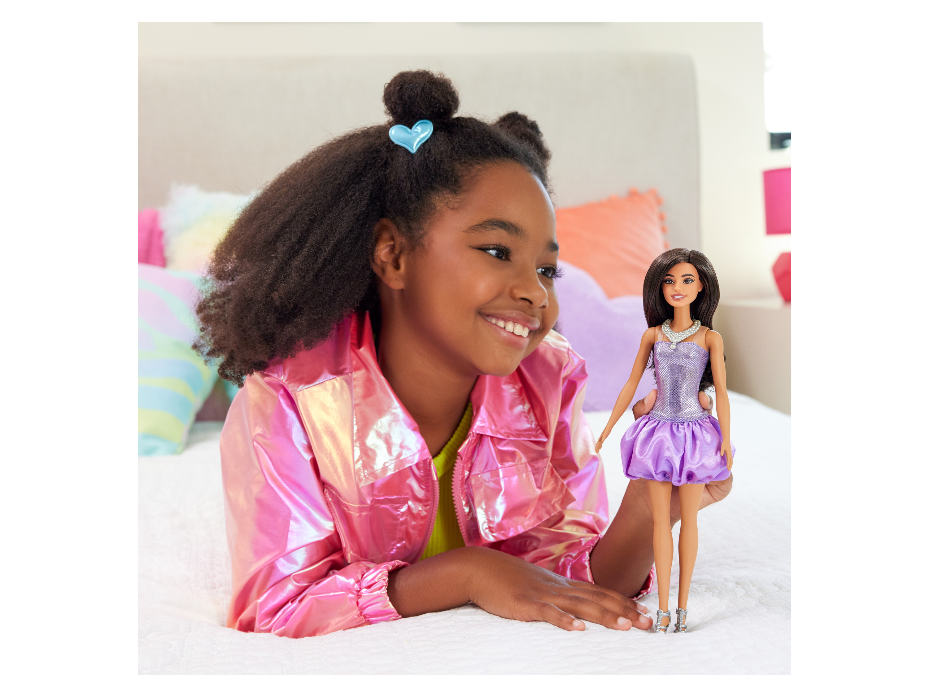 BARBIE Poupée collection - You can be anything (HYT92_Fashionista robe violette)