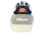 Des baskets Ellesse blanches avec du daim gris