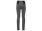 Leggings grises foncées avec une ceinture noire.