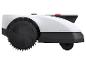 Robot tondeuse Ecovacs GOAT O800 RTK en blanc et noir
